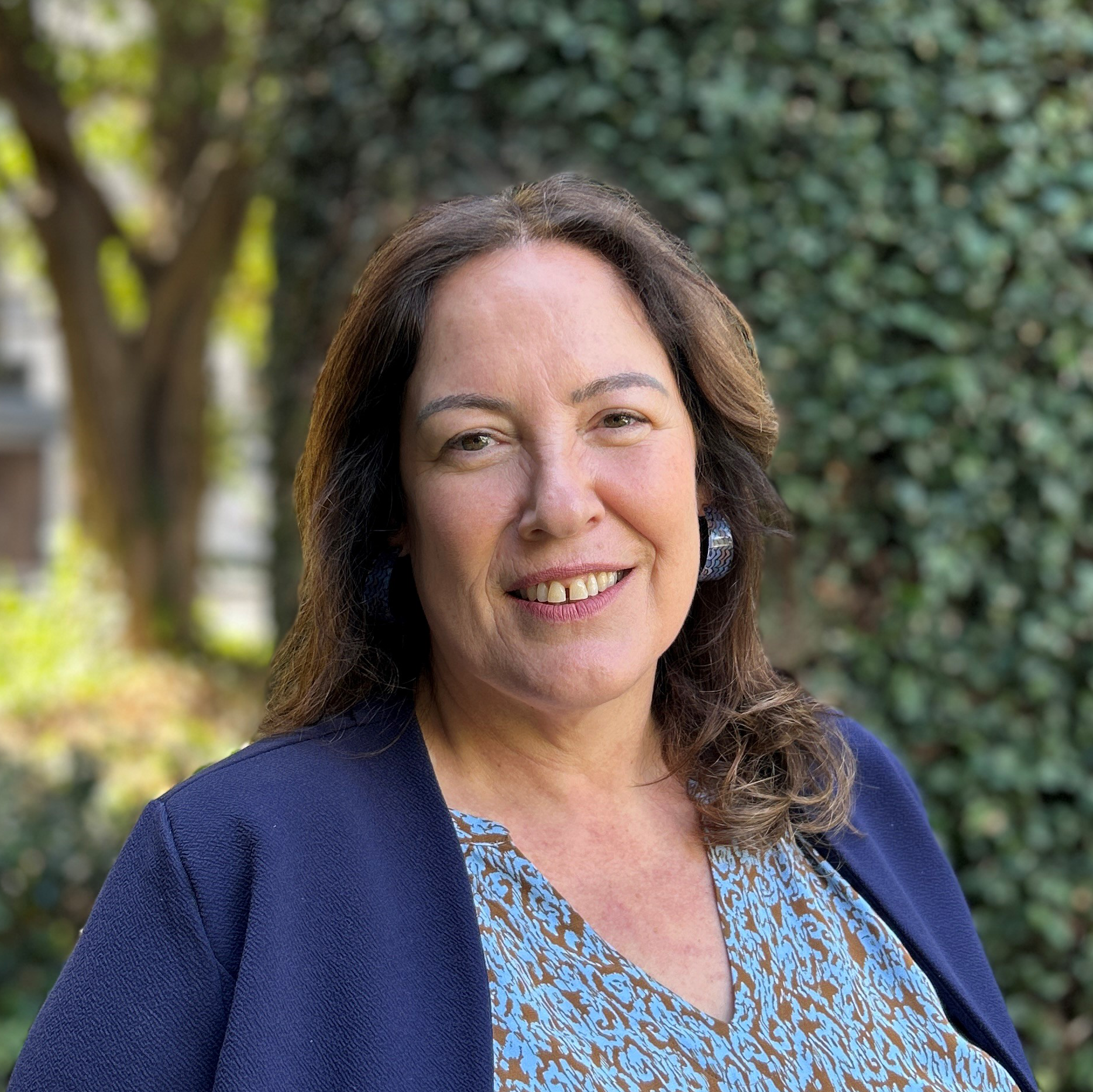 Stacey headshot square web